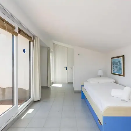 Luxury In Front Of The Sea Rosita Villa